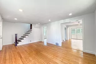 44 Quinsigamond Ave, Waterbury, CT 06708 - Photo 5