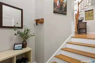 916 Quinnipiac Ave, New Haven, CT 06513 - Photo 3