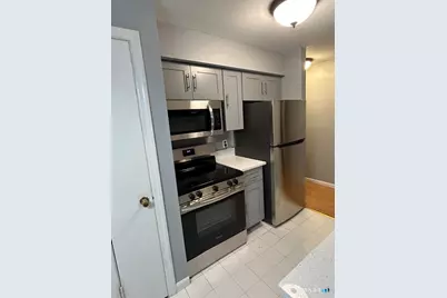 5 Woodside Avenue #E52, Danbury, CT 06810 - Photo 7