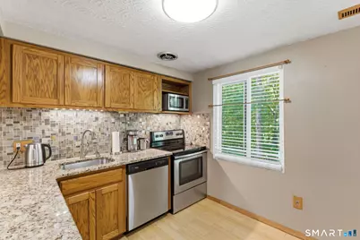 56 Trolley Crossing Lane #56, Middletown, CT 06457 - Photo 7