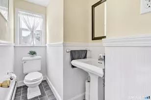 15 Evelyn St, Trumbull, CT 06611 - Photo 19