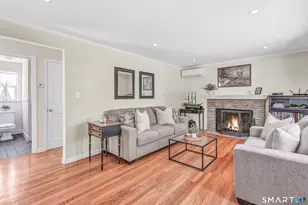 15 Evelyn St, Trumbull, CT 06611 - Photo 5
