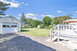 15 Evelyn St, Trumbull, CT 06611 - Photo 33