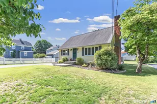 15 Evelyn St, Trumbull, CT 06611 - Photo 39