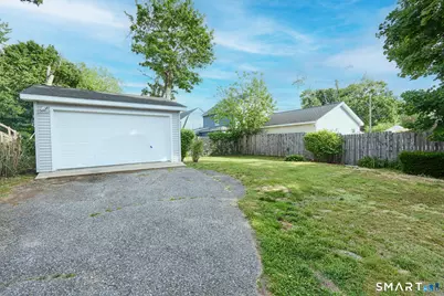 105 Dixon Street, Bridgeport, CT 06604 - Photo 37