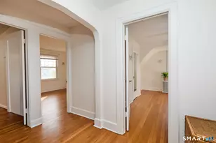 105 Dixon St, Bridgeport, CT 06604 - Photo 33