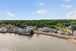 284 Shore Dr, Branford, CT 06405 - Photo 37