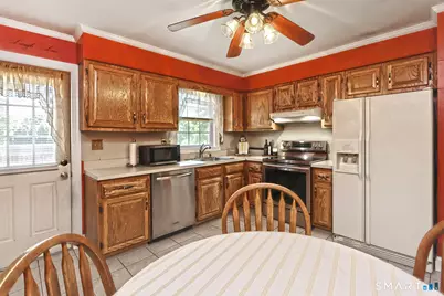 30 Squire Court, Milford, CT 06460 - Photo 15