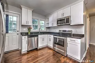 150 Hillcrest Rd, Bridgeport, CT 06606 - Photo 15