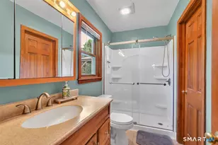 17 Eileen Ln, Enfield, CT 06082 - Photo 15