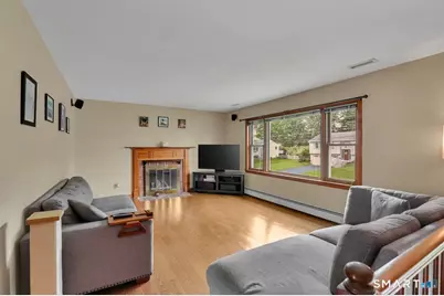 17 Eileen Lane, Enfield, CT 06082 - Photo 5
