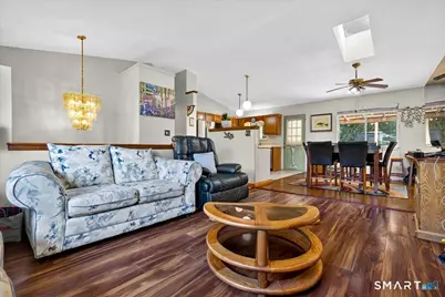 35 Mallard Lane, East Haven, CT 06512 - Photo 5