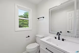 50 Meetinghouse Village, Meriden, CT 06450 - Photo 13