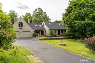 32 Lornadale Dr, Norwich, CT 06360 - Photo 1