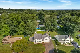 10 Westwood Rd, Trumbull, CT 06611 - Photo 39
