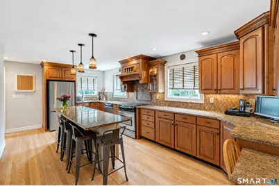 10 Westwood Road, Trumbull, CT 06611 - Photo 9