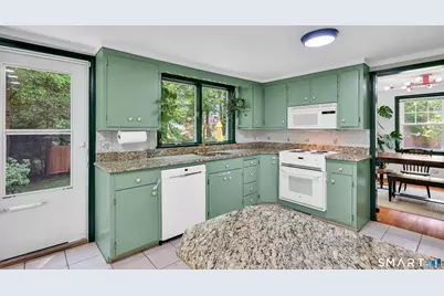 19 Stevens Street, Avon, CT 06001 - Photo 5