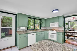 19 Stevens St, Avon, CT 06001 - Photo 5