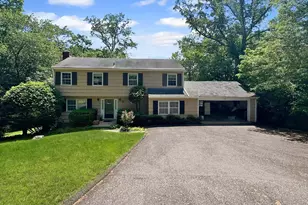 101 E Cross Rd, Stamford, CT 06907 - Photo 1