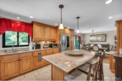 88 Meadow Wood Road, Branford, CT 06405 - Photo 13