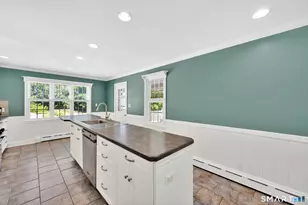 697 Woodtick Rd, Waterbury, CT 06705 - Photo 13