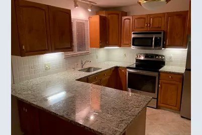 27 Heritage Village #B, Southbury, CT 06488 - Photo 11