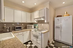 445 Orange St, New Haven, CT 06511 - Photo 17