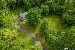 11 Hammond Rd, New Fairfield, CT 06812 - Photo 7