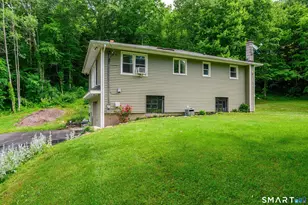 11 Hammond Rd, New Fairfield, CT 06812 - Photo 11