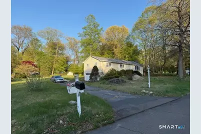 82 Cricket Lane, Shelton, CT 06484 - Photo 9