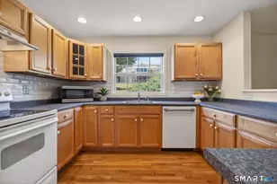128 Louis Hill Rd, Newtown, CT 06482 - Photo 17