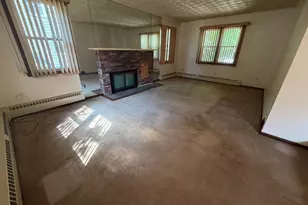 907 N High St, East Haven, CT 06512 - Photo 5