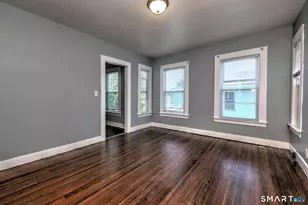 31 Winthrop St, Meriden, CT 06451 - Photo 11