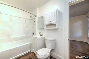 31 Winthrop St, Meriden, CT 06451 - Photo 21