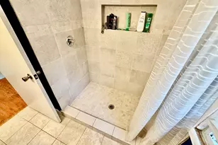 103 Grant St, Hartford, CT 06106 - Photo 23