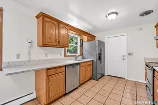 15 Elmira Ave, Torrington, CT 06790 - Photo 3