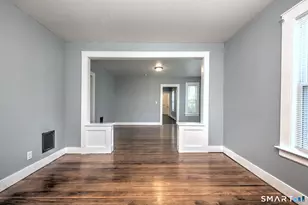 31 Winthrop St, Meriden, CT 06451 - Photo 7