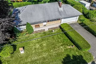 9 Manning St, New Fairfield, CT 06812 - Photo 35