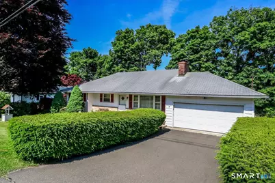 9 Manning Street, New Fairfield, CT 06812 - Photo 3