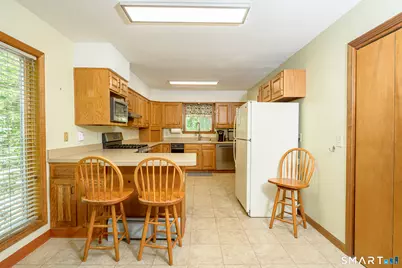 81 White Plains Road, Norwich, CT 06360 - Photo 11