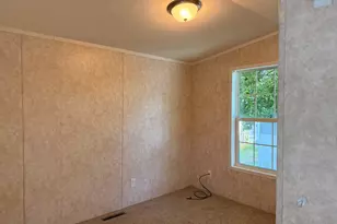 294 S Main St, East Windsor, CT 06088 - Photo 5