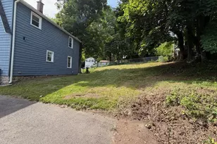 43 Marshall Ave, Naugatuck, CT 06770 - Photo 5