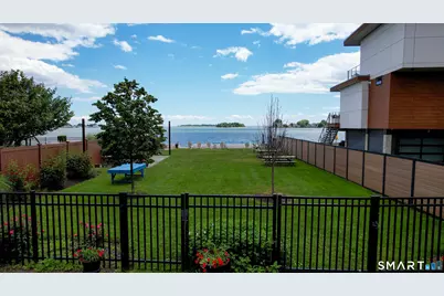 118 Shorefront Park, Norwalk, CT 06854 - Photo 5