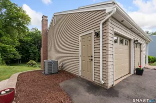 239 Little Brook Dr, Newington, CT 06111 - Photo 35