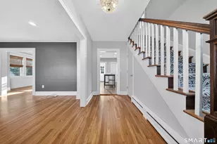 30 Noble St, Stamford, CT 06902 - Photo 9