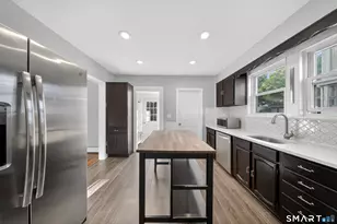 30 Noble St, Stamford, CT 06902 - Photo 17