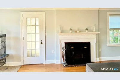 729 Lovely Street, Avon, CT 06001 - Photo 5