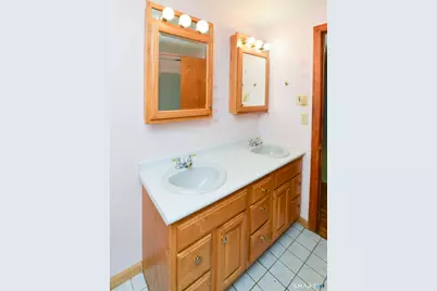 96 Crestwood Trail, East Hartford, CT 06118 - Photo 19