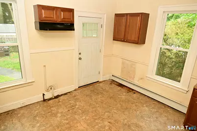 29 Locke Street, Ansonia, CT 06401 - Photo 11