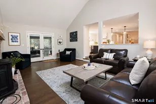 45 Wyngate, Simsbury, CT 06070 - Photo 13
